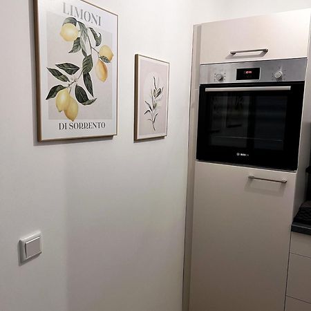 Zentrale Wohlfuehloase Mit Parkplatz Apartman Osnabrück Kültér fotó