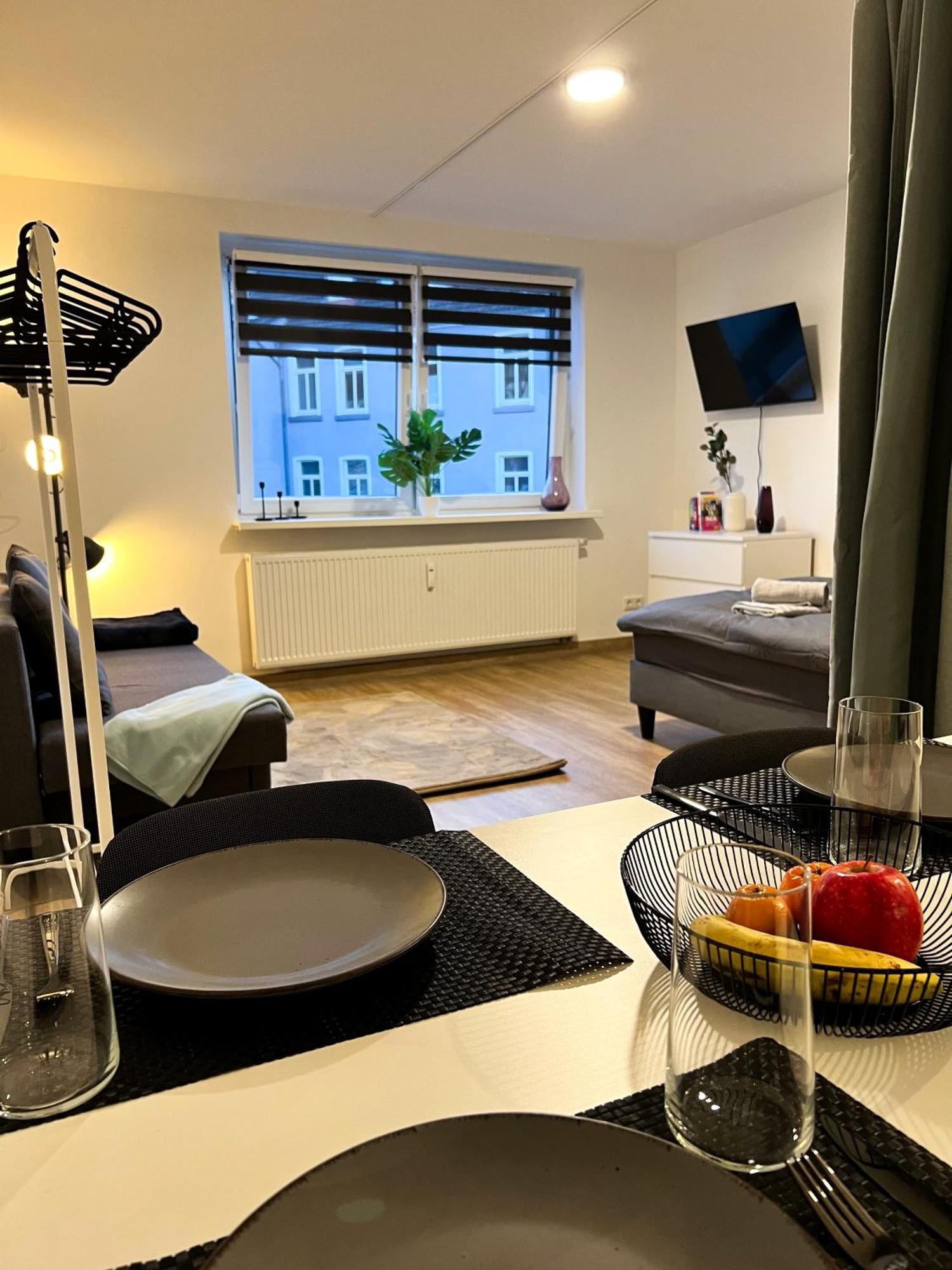 Zentrale Wohlfuehloase Mit Parkplatz Apartman Osnabrück Kültér fotó
